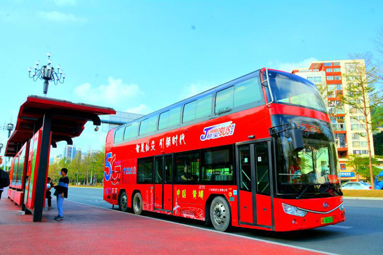 Ankai double-decker buses add color to travel